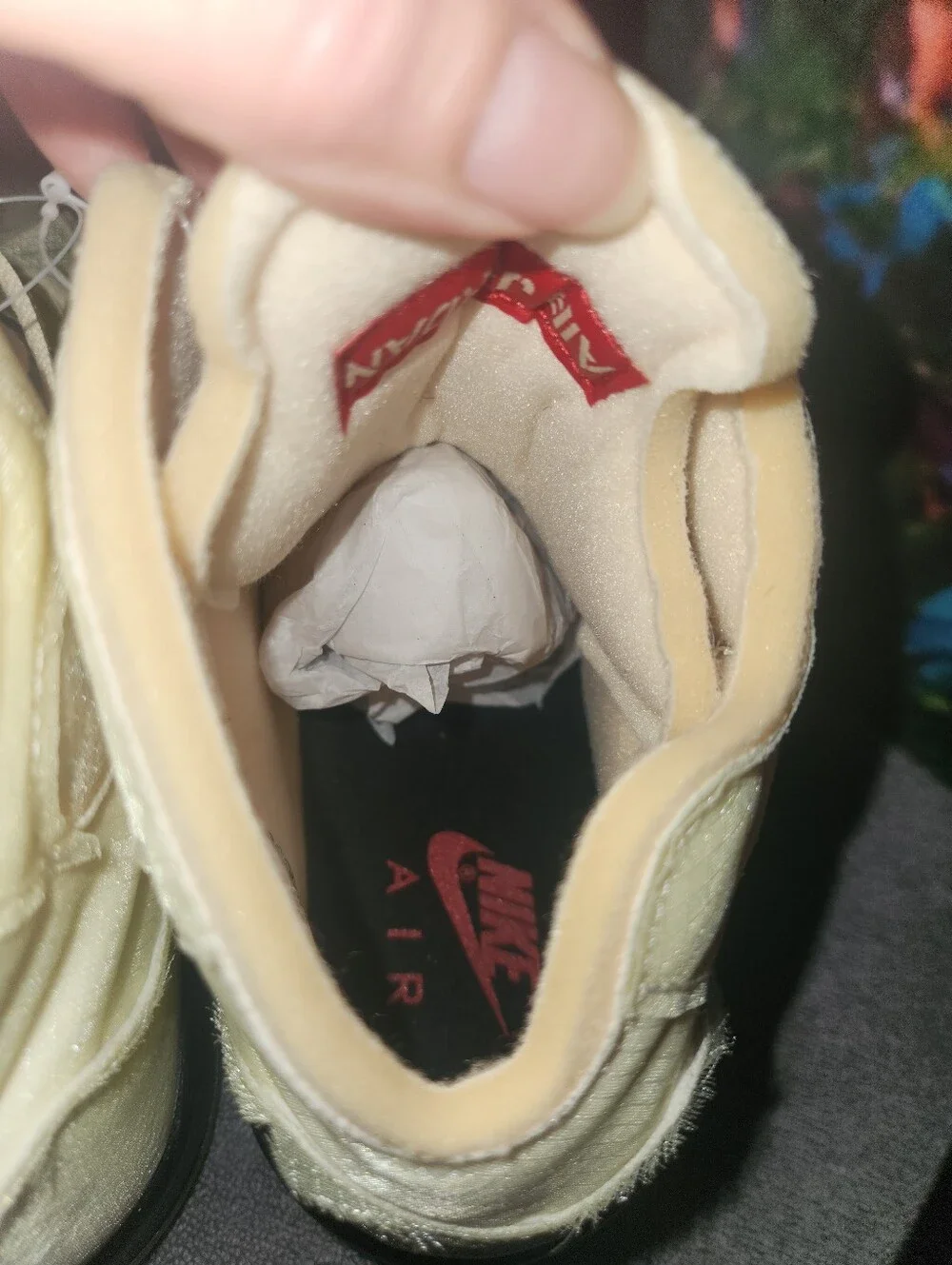 Size 11- Jordan 5 Retro Off-White Sail 